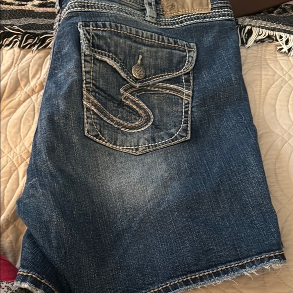 🔥SILVER SUKI SURPLUS SHORTS - Picture 9 of 9